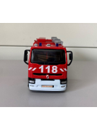 Bburago Renault Premium Feuerwehr 1:50, rot